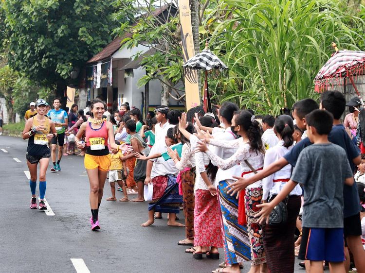 Melihat Lagi Keseruan Maybank Marathon 2022 di Bali