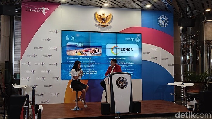 Menparekraf Sandiaga Uno dan Lola Amaria