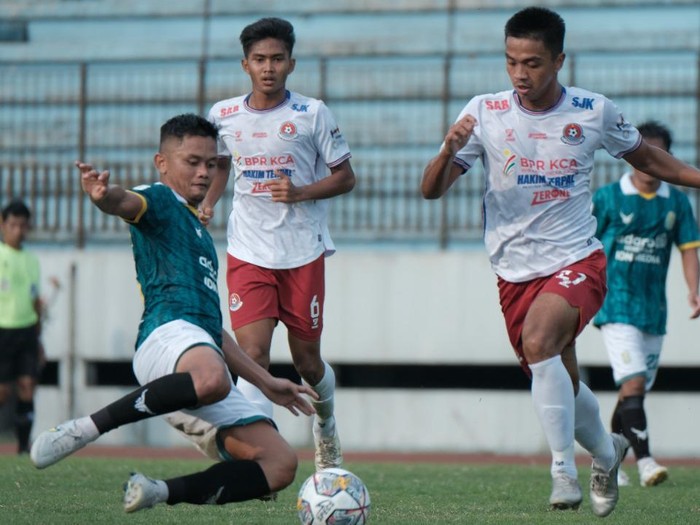 Nusantara United vs Persipa Pati dalam laga perdana Liga 2 2022/2023 di Stadion Moch Soebroto, Kota Magelang, Selasa (30/8/2022).