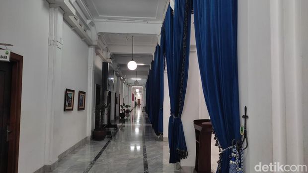 Penampakan gorden di Gedung Sate, Kota Bandung