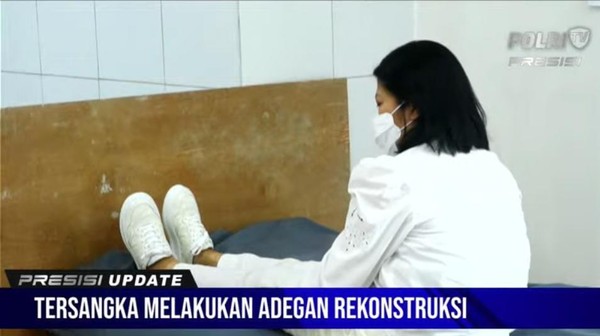 Penampakan Putri Candrawathi Jalani Rekonstruksi Pembunuhan Brigadir J