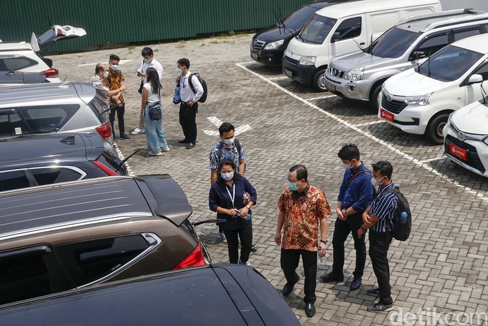 Penjualan mobil terus tumbuh seiring dengan meningkatnya perekonomian Indonesia Hal ini juga berlaku untuk penjualan mobil bekas.