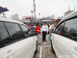 Harga Ayla Cs Naik 5 Persen, Konsumen Diprediksi Hijrah ke LCGC Bekas