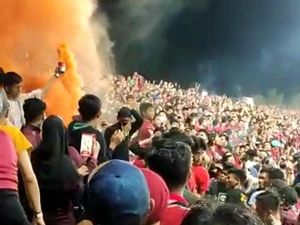 Suporter PSM yang Ditangkap Bantah Nyalakan Smoke Bomb di Laga Lawan Persib