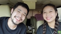 Pada 24 Oktober 2022, Sisca Kohl menyebut Jess No Limit dengan panggilan suami.  Foto: YouTube Jess No Limit