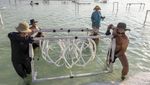 Potret Unik Karya Seni dari Kristal Garam di Laut Mati