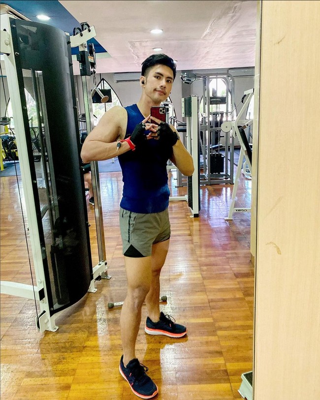 Berkat diet ketat dan olahraga, Ricky Cuaca berhasil memangkas bobotnya hingga 75 kg. Foto: Dok. Instagram/@rickycuaca