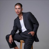 Gaya hidup sehat dijalaninya selama lebih kurang dua tahun. Dalam periode itu, dia menyingkirkan semua makanan favoritnya seperti ketoprak, lontong sayur dan makanan tinggi kalori lainnya. Foto: Dok. Instagram/@rickycuaca