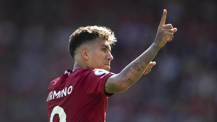 LIVERPOOL, ENGLAND - AUGUST 27: Roberto Firmino of Liverpool celebrates scoring the fourth goal during the Premier League match between Liverpool FC and AFC Bournemouth at Anfield on August 27, 2022 in Liverpool, United Kingdom. (Photo by Visionhaus/Getty Images)