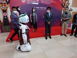 Wujud Robot UU Unjuk Gigi di Bali, Bisa Nyanyi dan Bicara