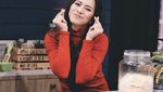 Si Cantik Dita Fakhrana yang Doyan Ngopi di Paris hingga Seoul