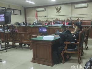 2 Saksi Mahkota Dihadirkan di Sidang Suap Hakim Itong