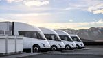 Potret Truk Listrik Tesla Semi, Sekali Cas Bisa Melaju 805 Km