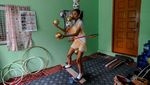 Usaha Kakek di Myanmar Lestarikan Seni Juggling yang Terancam Punah