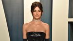 Potret Camila Morrone, Mantan Leonardo DiCaprio yang Sempurna
