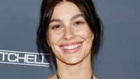 Terlepas dari perbedaan usia yang cukup jauh, Camila Morrone cuek saja pacaran dengan pria yang lebih tua. (Foto: FilmMagic/Jon Kopaloff)