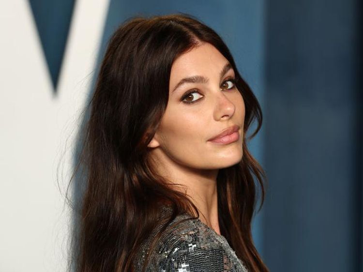 Potret Camila Morrone, Mantan Leonardo DiCaprio yang Sempurna