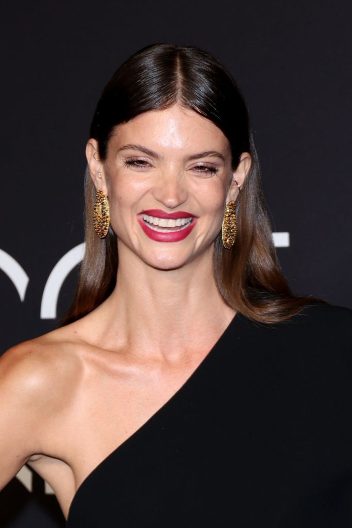 1399241779 CANNES, FRANCE - MAY 25: Charlbi Dean attends