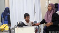 Sebagian besar korban luka adalah anak-anak.