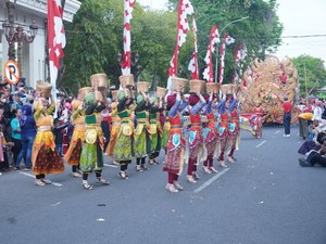Sederet Kostum Karnaval Kreatif Peringat Hari Pendidikan Nasional