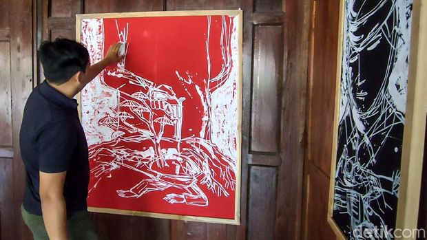 Karya yang ditampilkan dalam pameran lukisan batik Sambo di Sembung Batik, Kulon Progo, DIY, Rabu (31/8/2022).