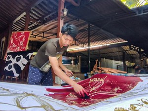 Saat Kasus Sambo Tertuang dalam Lukisan Batik Karya Perajin Kulon Progo