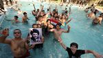 Massa Duduki dan Berenang di Istana Negara Irak, Mirip di Sri Lanka