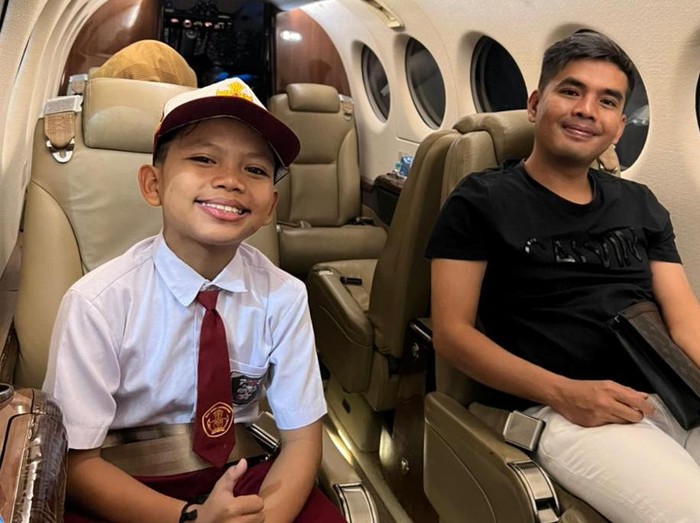 Farel Prayoga naik jet pribadi