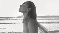 Gal Gadot menikah dengan seorang pengusaha kaya pada usia 23 tahun. Foto: dok Instagram Gal Gadot