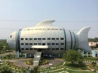 Gedung dengan arsitektur unik