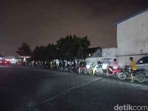 Ada Isu BBM Naik, Warga Medan Isi Penuh Tangki Kendaraan