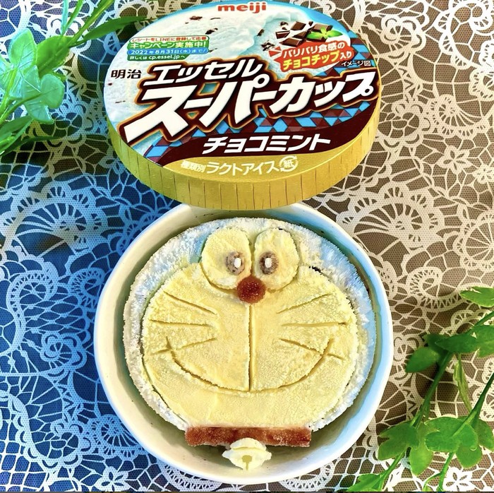 Ketika Es Krim Cup Diubah Jadi Bentuk Bunga hingga Kucing.