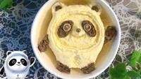 Es krim cup yang ini dibuat menjadi bentuk panda. Bahkan kreasi seniman satu ini sampai masuk TV Jepang loh! Foto: Instagram @saori_art329