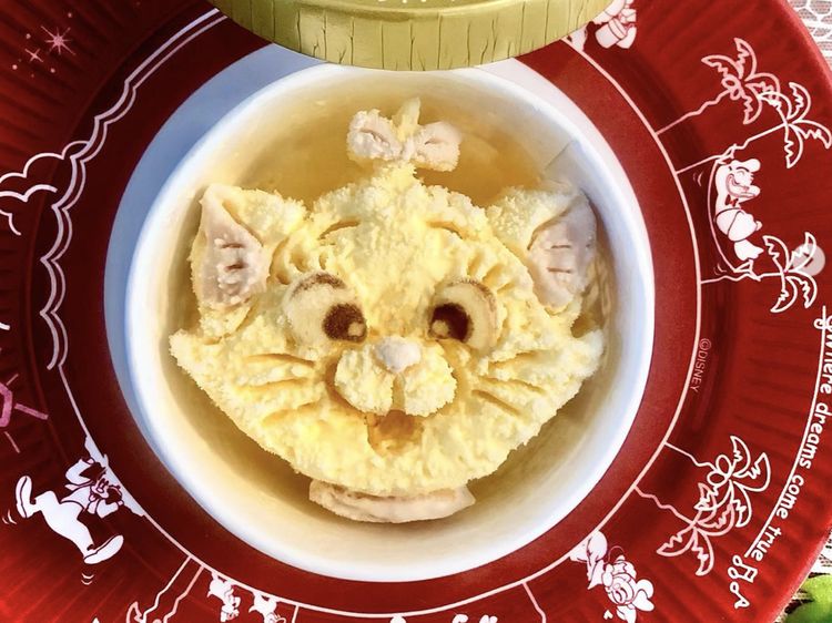 Ketika Es Krim Cup Diubah Jadi Bentuk Bunga hingga Kucing