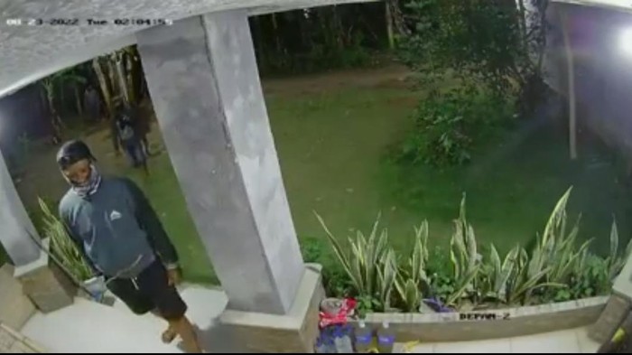 Komplotan pencuri di Probolinggo yang terekam CCTV