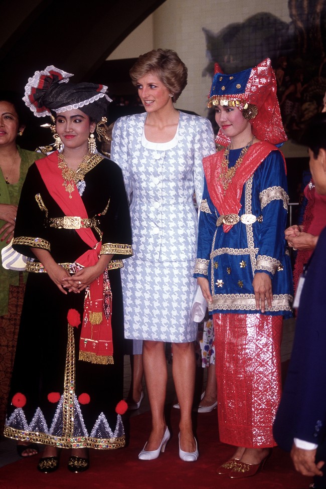 Siapa yang menyangka ini menjadi kunjungan resmi terakhir Putri Diana ke Indonesia. Ia meninggal setelah mengalami kecelakaan tragis di Paris, Prancis pada 31 Agustus 1997. (Foto: Getty Images/Princess Diana Archive)