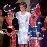 Siapa yang menyangka ini menjadi kunjungan resmi terakhir Putri Diana ke Indonesia. Ia meninggal setelah mengalami kecelakaan tragis di Paris, Prancis pada 31 Agustus 1997. (Foto: Getty Images/Princess Diana Archive)