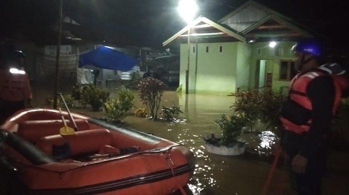 Banjir yang terjadi di Desa Pengkendekan, Kecamatan Sabbang, Kabupaten Luwu Utara, Sulawesi Selatan (Sulsel).