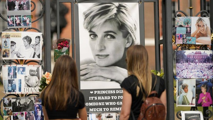 Mengenang 25 Tahun Kematian Sang Lady Diana Mengenang 25 Tahun Kematian Sang Lady Diana
