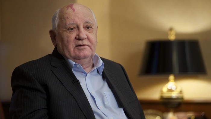 FILE - Former Soviet President Mikhail Gorbachev speaks to the Associated Press during an interview at his foundations headquarters, in Moscow, Russia, Friday, Dec. 9, 2016. Russian news agencies are reporting that former Soviet President Mikhail Gorbachev has died at 91. The Tass, RIA Novosti and Interfax news agencies cited the Central Clinical Hospital. (AP Photo/Ivan Sekretarev, File)