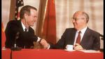 Momen Gorbachev dengan Pemimpin Dunia, Presiden AS hingga Soeharto