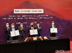 Gaya Menteri Inggris, Jepang Sampai Singapura Temui Menkominfo