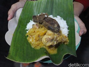 Gurih Kenyalnya Nasi Kikil di Jombang Ini Bikin Gus Dur Ketagihan