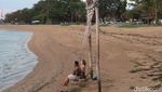 Damainya Pagi di Pantai Sindhu