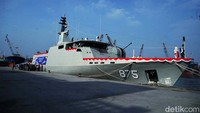Dua kapal perang tipe patroli cepat 60 yaitu KRI Dorang-874 dan KRI Bawal-875 diresmikan di Dermaga Marina Batavia, Jakarta Utara, Rabu (31/8/2022).