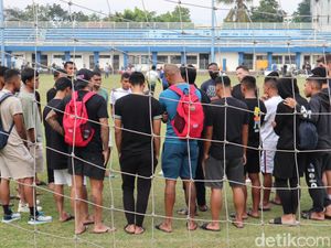 Kitman Persib Meninggal, Latihan Bersama Luis Milla Dibatalkan