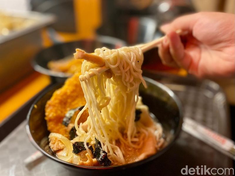 Ramen Kakek Jepang