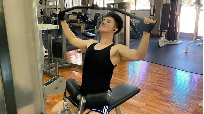 Foto Transformasi Artis Ricky Cuaca, Sempat Obesitas Kini Bak Oppa Korea