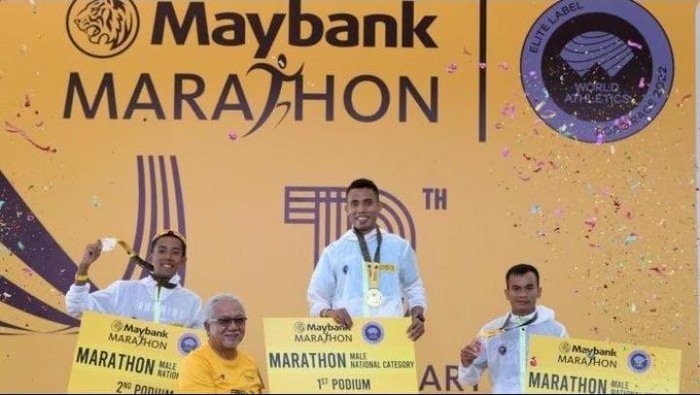 Rikki Simon Pimpin Marathon Maybank 2022 di Bali Maybank Marathon 2022 kembali digelar di Pulau Dewata Bali Minggu, (28/08/2022). Maybank Marathon adalah satu-satunya event marathon di tanah air yang masuk dalam kalender World Athletics dan Associationof International Marathons and Distance Races (“AIMS”) dan berhasil mencetak juara baru untuk kelas Putra, Rikki Martin Simbolon dan disusul Agus Prayogo dan Welman Pasaribu.