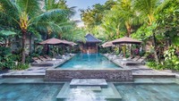 Hotel ini memiliki 3 kolam renang, sehingga traveler bisa berenang dan foto-foto sampai puas. (Segara Village Hotel)